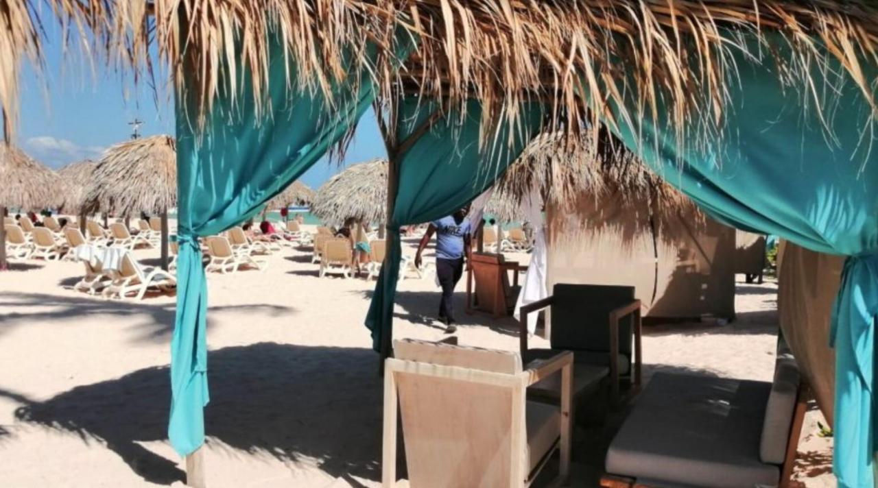Sol Caribe Suites - Playa Los Corales - Beach Club, Wifi, Swimming Pool - Calle Aruba Punta Cana Buitenkant foto
